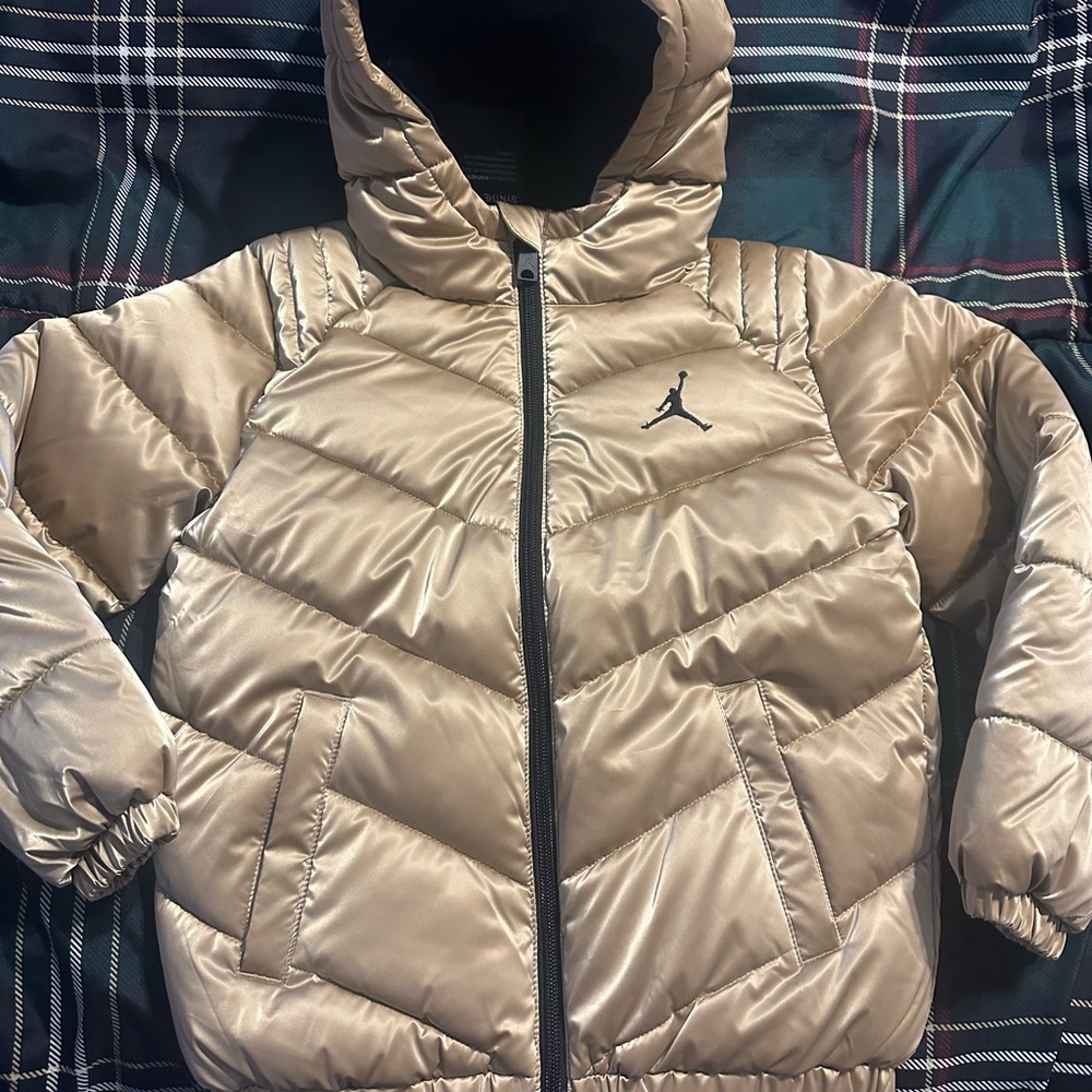 Jordan Kids Metallic Gold Puffer Jacket unisex